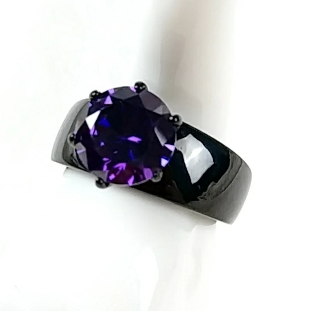 Goth Purple Solitaire Black Stainless Steel Ring - Picture 2 of 14